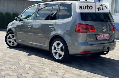 Мінівен Volkswagen Touran 2011 в Сарнах