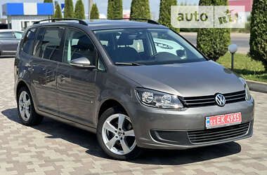 Мінівен Volkswagen Touran 2011 в Сарнах