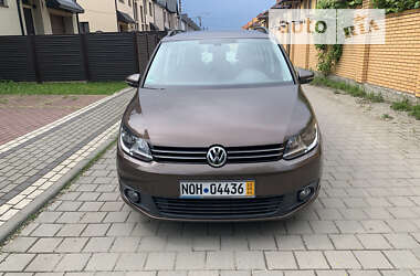 Мінівен Volkswagen Touran 2012 в Стрию