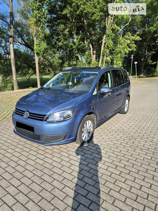 Мінівен Volkswagen Touran 2012 в Мукачевому