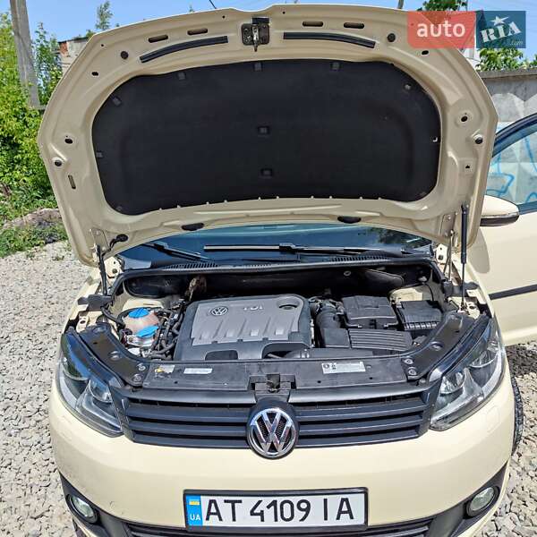 Минивэн Volkswagen Touran 2015 в Ивано-Франковске