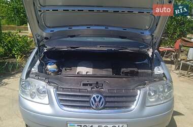 Минивэн Volkswagen Touran 2003 в 