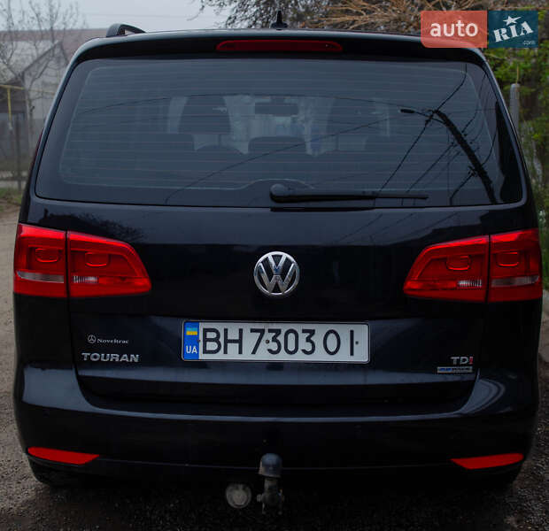 Мінівен Volkswagen Touran 2014 в Одесі