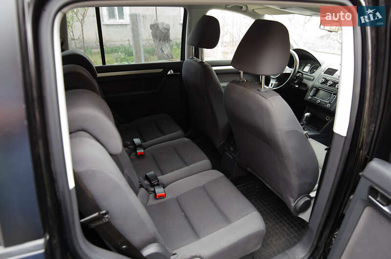 Мінівен Volkswagen Touran 2014 в Одесі
