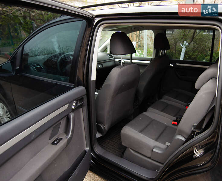 Мінівен Volkswagen Touran 2014 в Одесі