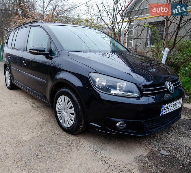 Мінівен Volkswagen Touran 2014 в Одесі