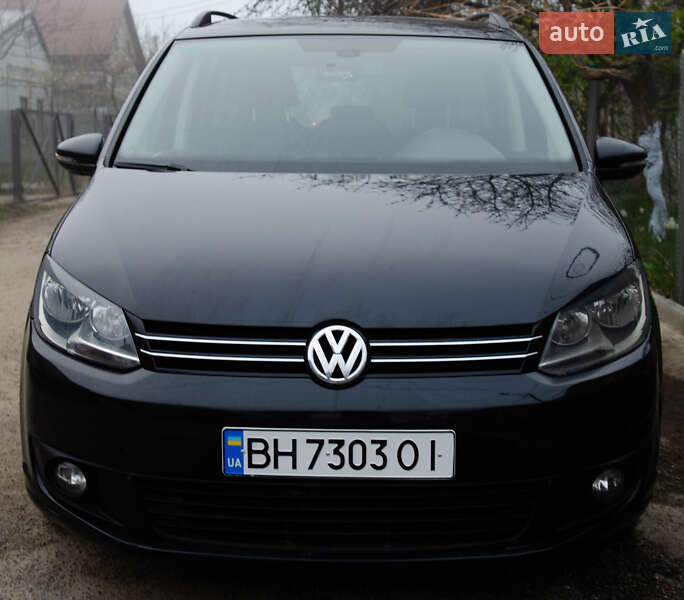 Мінівен Volkswagen Touran 2014 в Одесі