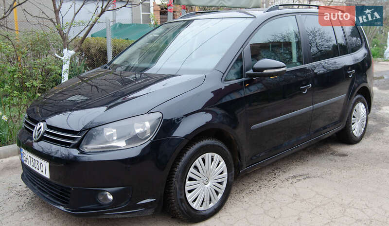 Мінівен Volkswagen Touran 2014 в Одесі