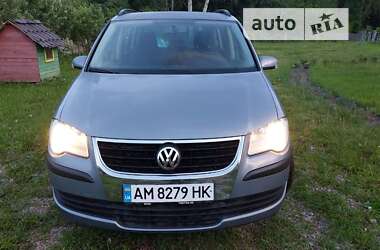 Мінівен Volkswagen Touran 2007 в Житомирі