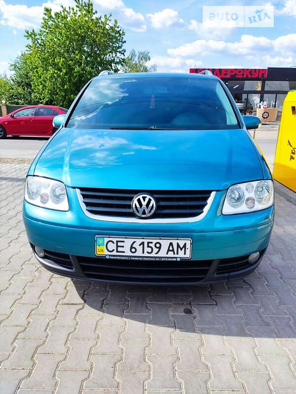 Мінівен Volkswagen Touran 2004 в Вижниці