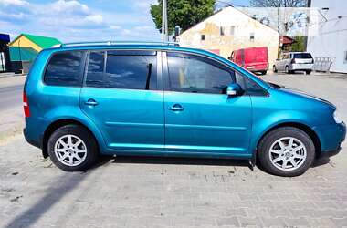 Мінівен Volkswagen Touran 2004 в Вижниці