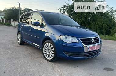 Минивэн Volkswagen Touran 2010 в Коростене