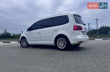 Микровэн Volkswagen Touran 2011 в Снятине