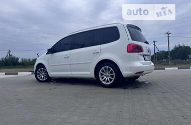 Микровэн Volkswagen Touran 2011 в Снятине