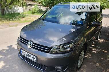 Мінівен Volkswagen Touran 2011 в Харкові