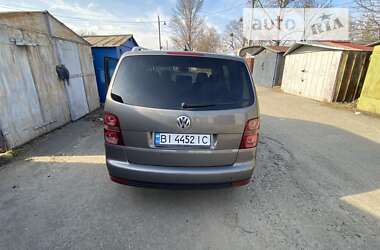 Минивэн Volkswagen Touran 2009 в Полтаве