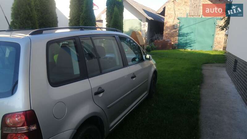 Volkswagen Touran 2009