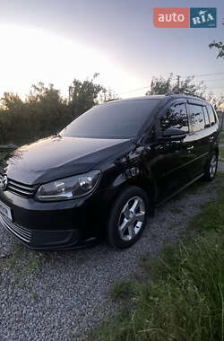 Минивэн Volkswagen Touran 2012 в 