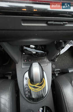 Минивэн Volkswagen Touran 2012 в 