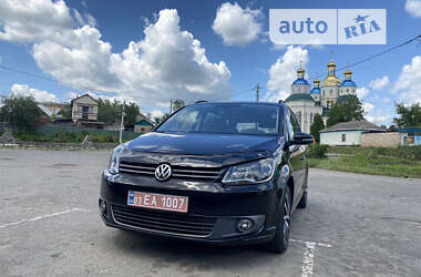 Минивэн Volkswagen Touran 2011 в Новоархангельске