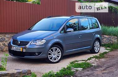 Минивэн Volkswagen Touran 2007 в Полтаве