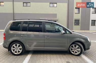 Минивэн Volkswagen Touran 2005 в Ивано-Франковске