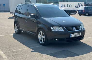 Минивэн Volkswagen Touran 2006 в Запорожье