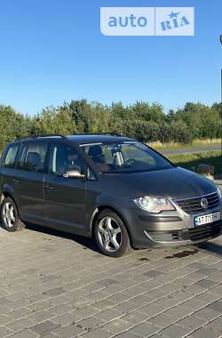 Минивэн Volkswagen Touran 2008 в Бурштыне