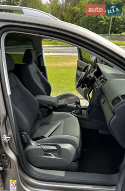 Мінівен Volkswagen Touran 2007 в 