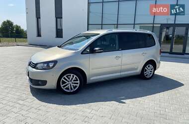 Минивэн Volkswagen Touran 2012 в 