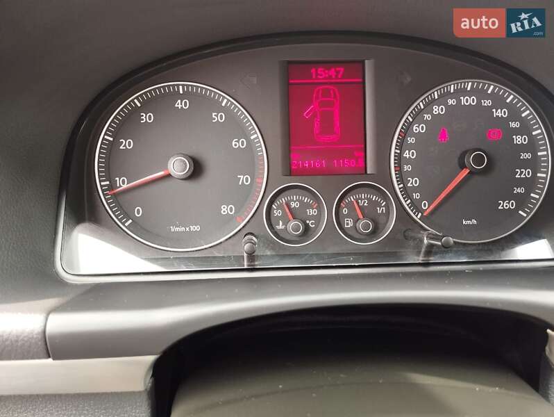 Мінівен Volkswagen Touran 2008 в Луцьку