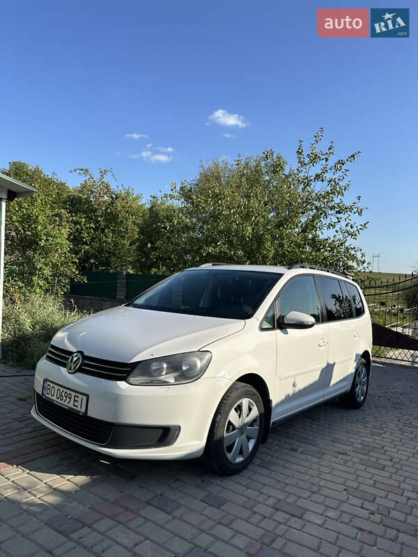 Мінівен Volkswagen Touran 2013 в Тернополі