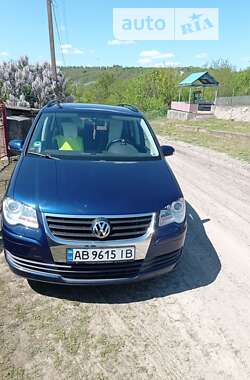 Минивэн Volkswagen Touran 2007 в Виннице