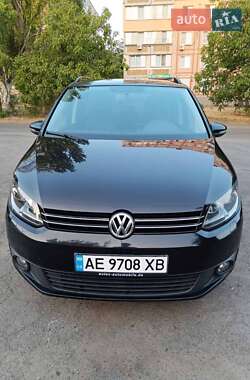 Минивэн Volkswagen Touran 2014 в 