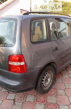 Мінівен Volkswagen Touran 2004 в Києві