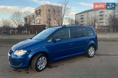 Мінівен Volkswagen Touran 2009 в Тернополі