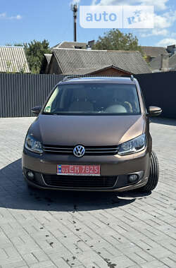 Минивэн Volkswagen Touran 2012 в Ровно