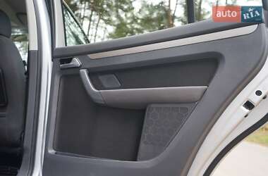 Минивэн Volkswagen Touran 2008 в 