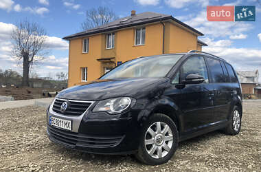 Минивэн Volkswagen Touran 2009 в Львове