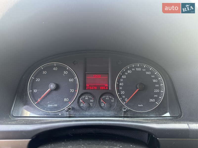 Минивэн Volkswagen Touran 2008 в Одессе