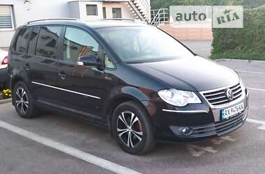 Минивэн Volkswagen Touran 2008 в Харькове