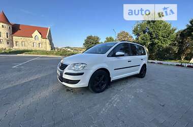 Минивэн Volkswagen Touran 2010 в Бережанах