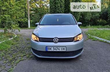 Минивэн Volkswagen Touran 2012 в Ровно