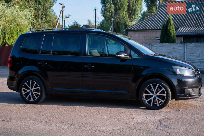 Volkswagen Touran 2011