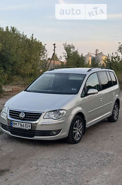 Минивэн Volkswagen Touran 2008 в Конотопе