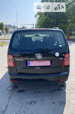 Мінівен Volkswagen Touran 2008 в Луцьку