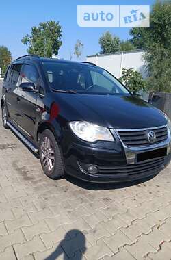 Минивэн Volkswagen Touran 2007 в Жидачове