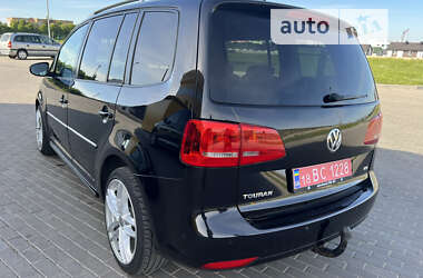 Минивэн Volkswagen Touran 2011 в Ровно