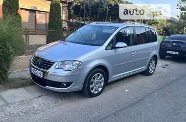 Мінівен Volkswagen Touran 2008 в Виноградові