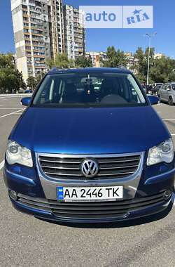 Мінівен Volkswagen Touran 2007 в Києві